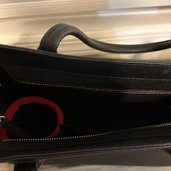 Red Fleece Black Bag - Picture 3 of 7